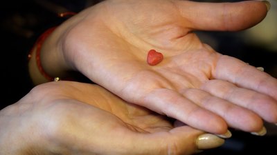 З серцем і посмішкою: працівниця Чернігівського апеляційного суду шиє ляльок З серцем і посмішкою: працівниця Чернігівського апеляційного суду шиє ляльок