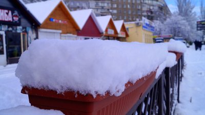 Дніпро після нічного снігопаду. Фоторепортаж Дніпро після нічного снігопаду. Фоторепортаж