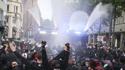 До протестів проти расизму приєдналися Німеччина та Франція До протестів проти расизму приєдналися Німеччина та Франція