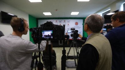 "Не треба нагнітати": завідувачка радіологічної лабораторії Любов Лемешко про радіологічну ситуацію на Запоріжжі "Не треба нагнітати": завідувачка радіологічної лабораторії Любов Лемешко про радіологічну ситуацію на Запоріжжі