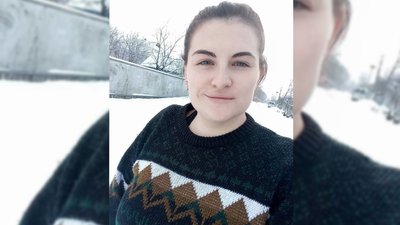 На Чернігівщині шукають зниклу вчительку: її рідні припускають, що дівчину полонили, щоб обміняти На Чернігівщині шукають зниклу вчительку: її рідні припускають, що дівчину полонили, щоб обміняти