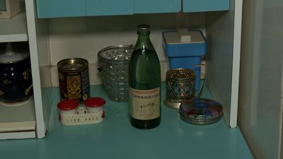 Мінеральна вода "Чорнобильська", дата розливу 16 квітня 1986 року Мінеральна вода "Чорнобильська", дата розливу 16 квітня 1986 року