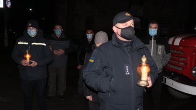 На Тернопільщині вшанували пам'ять ліквідаторів аварії на Чорнобильській атомній електростанції На Тернопільщині вшанували пам'ять ліквідаторів аварії на Чорнобильській атомній електростанції