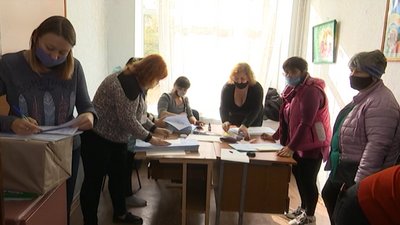 Дільниці Сум отримали виборчі бюлетені. Це понад 940 тисяч примірників