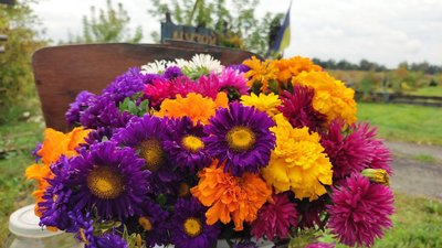 "Купи квіти – допоможи ЗСУ": волинянка організувала благодійний розпродаж "Купи квіти – допоможи ЗСУ": волинянка організувала благодійний розпродаж