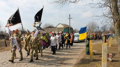 Житомирщина прощається зі своїми героями-оборонцями Житомирщина прощається зі своїми героями-оборонцями