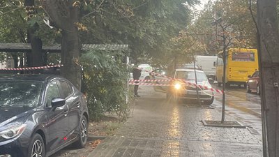 Поліція, невідомий предмет