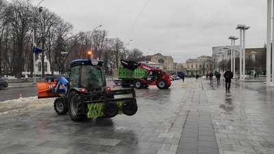 У Харкові готуються до поховання Кернеса. Фото У Харкові готуються до поховання Кернеса. Фото