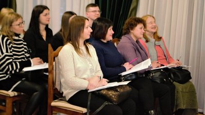 "Прокачай українську": у Житомирі стартував безкоштовний експрес-курс культурно-розмовного етикету "Прокачай українську": у Житомирі стартував безкоштовний експрес-курс культурно-розмовного етикету