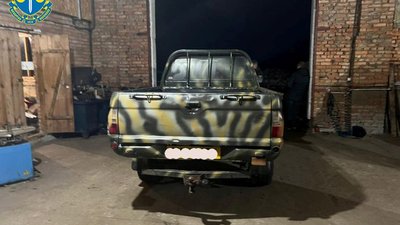 На Вінниччині продавали автомобілі, ввезені в Україну як гумдопомога для ЗСУ На Вінниччині продавали автомобілі, ввезені в Україну як гумдопомога для ЗСУ