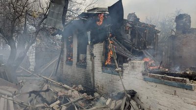 Зруйнований будинок Зруйнований будинок