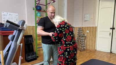100-річна жінка у Полтаві відновлюється після видалення операції 100-річна жінка у Полтаві відновлюється після видалення операції