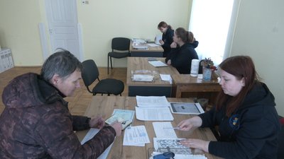 На Івано-Франківщині благодійники передали вимушеним переселенцям сотню обігрівачів На Івано-Франківщині благодійники передали вимушеним переселенцям сотню обігрівачів