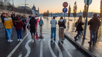 У Будапешті річка Дунай вийшла з берегів