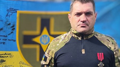 Боєць Борис Бойчук з Івано-Франківщини отримав "Золотий хрест" від головнокомандувача ЗСУ