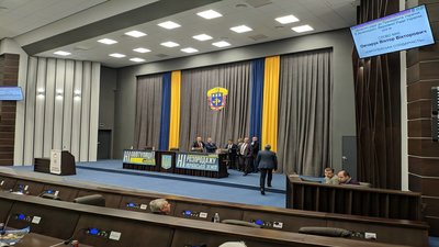 Зняти з розгляду Верховної Ради питання про запровадження "ринку землі" вимагають депутати Тернопільської облради