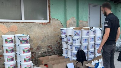 На Закарпатті виявили понад тонну фальсифікованої побутової хімії