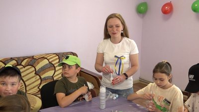 Об'єднані горем: для дітей, які втратили батьків на війні, влаштували свято
