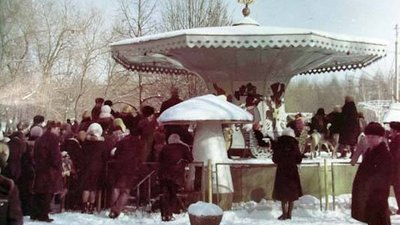 Містечко атракціонів у парку Шевченка в Рівному відкриває сезон Містечко атракціонів у парку Шевченка в Рівному відкриває сезон