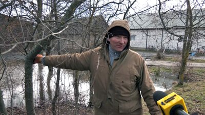 У двох районах Волині вже відкачали 7 млн кубометрів води. Як у селах долають наслідки зимового паводка У двох районах Волині вже відкачали 7 млн кубометрів води. Як у селах долають наслідки зимового паводка