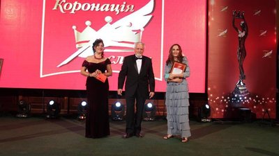 Невигадане кохання і вигадані герої: черкаська письменниця розповіла про сплетіння доль у її романі Невигадане кохання і вигадані герої: черкаська письменниця розповіла про сплетіння доль у її романі