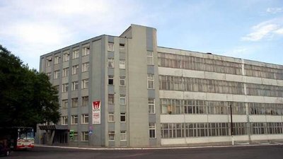 У Херсоні російські військові грабують швейну фабрику