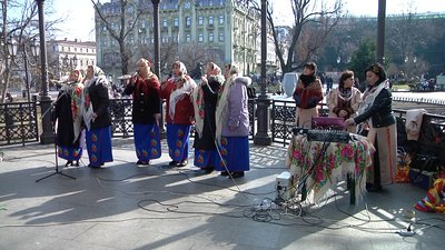 На центральній вулиці Одеси пройшов фестиваль “Масляна на Дерибасівській”