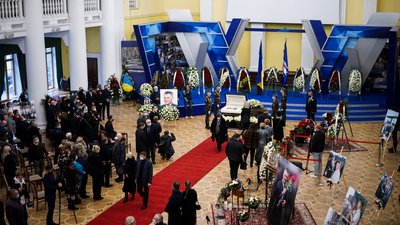 У Києві прощаються з ексмером Омельченком У Києві прощаються з ексмером Омельченком