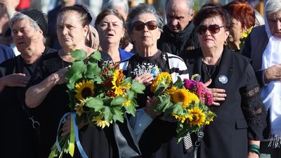 рідні бійців, соняшник, акція пам'яті