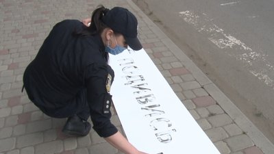 "Відповідальний пішохід": в Ужгороді провели акцію щодо безпеки на переходах