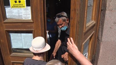 Талони до миколаївського ЦНАПу незаконно перепродають через інтернет