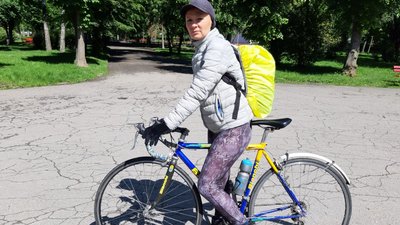 Подруги-тернополянки на велосипедах їздять до Європи