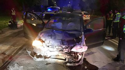 Автомобіль "Volkswagen" Автомобіль "Volkswagen"