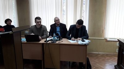 Адвокати потерпілих та прокурор Адвокати потерпілих та прокурор