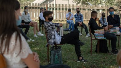 Урок десятого класу Великобудівської школи. Урок десятого класу Великобудівської школи.
