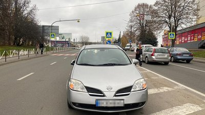 У Хмельницькому по вулиці Свободи сталась аварія. 12 листопада 2022 рік. У Хмельницькому по вулиці Свободи сталась аварія. 12 листопада 2022 рік.