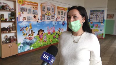 У Житомирі відсторонили від роботи більше 40 освітян, котрі не зробили щеплення від COVID-19 У Житомирі відсторонили від роботи більше 40 освітян, котрі не зробили щеплення від COVID-19