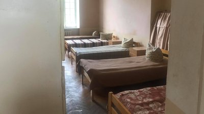 "Не отримуємо зарплати від квітня". У Львові вийшли на протест медики психіатричної лікарні "Не отримуємо зарплати від квітня". У Львові вийшли на протест медики психіатричної лікарні