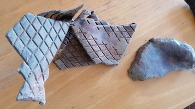 Як російські військові маскують вибухівку та що робити, коли її знайшли Як російські військові маскують вибухівку та що робити, коли її знайшли