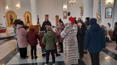 "Привезли дітям свято". Волонтери доставили гуманітарну допомогу на Херсонщину