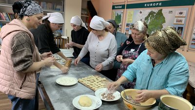 В громаді на Буковині готують вареники для військових ЗСУ В громаді на Буковині готують вареники для військових ЗСУ