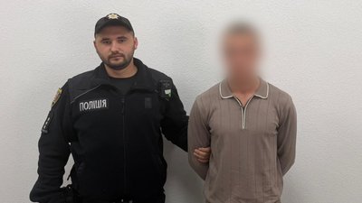17-річного хлопця підозрюють у нападі на родину з ножем і пістолетом у Тячівському районі