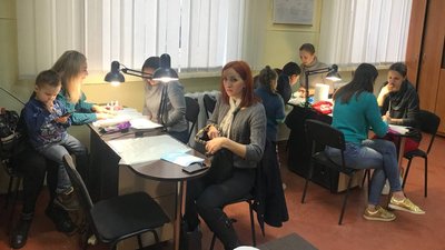 Переселенців навчають основ робітничих професій Переселенців навчають основ робітничих професій