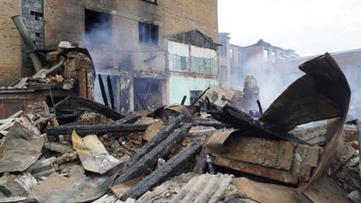 РФ 30 липня двічі обстріляла Харків: три ракети поцілили в навчальний заклад РФ 30 липня двічі обстріляла Харків: три ракети поцілили в навчальний заклад