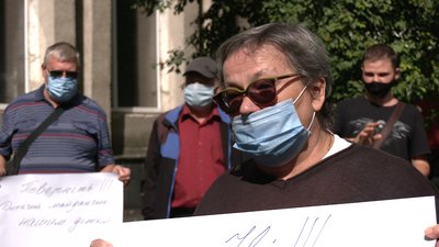 Мешканці будинків у центрі Рівного протестували проти нової висотки Мешканці будинків у центрі Рівного протестували проти нової висотки