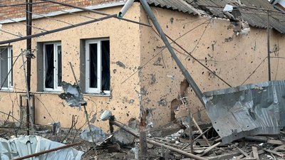 Російські війська обстріляли Нікопольський район Дніпропетровщини з важкої артилерії. Як минула ніч в регіоні