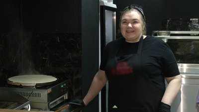 "Шматочок Бахмута в Чернігові": переселенка з Донеччини Ольга Люліна відкрила два заклади харчування "Шматочок Бахмута в Чернігові": переселенка з Донеччини Ольга Люліна відкрила два заклади харчування