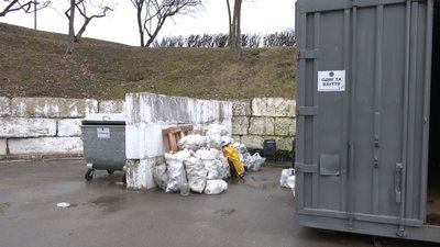 "Вже маємо постійних клієнтів": як працює центр управління відходами у Луцьку