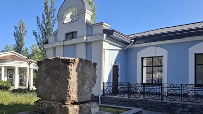 Що відомо про демонтаж радянського пам'ятного куба у Миколаєві