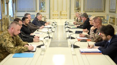 Володимир Зеленський, міністерка Збройних сил та у справах ветеранів Франції Катрін Вотрен